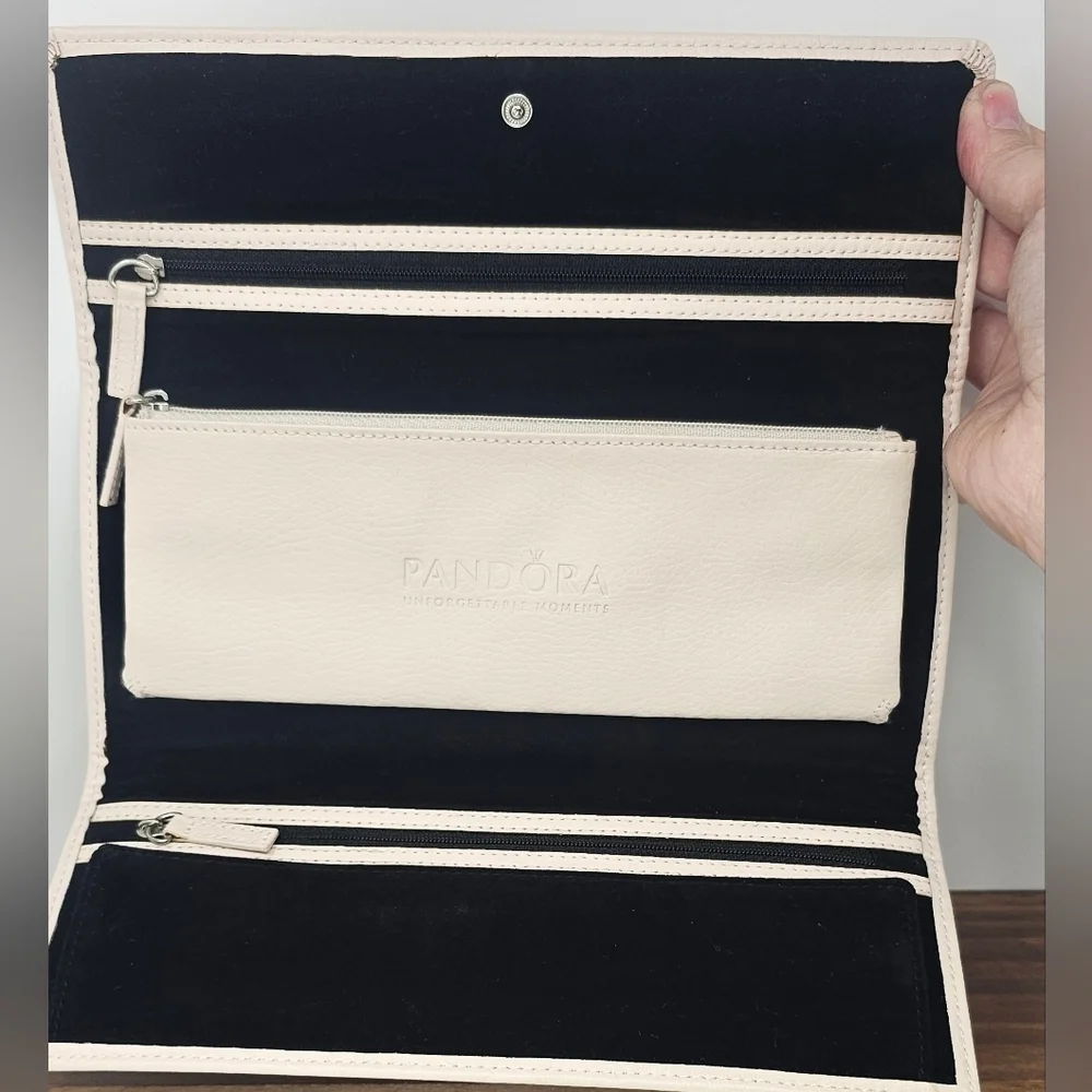 Pandora Unforgettable Moments Leather Travel Jewelry Case Clutch Wallet New READ